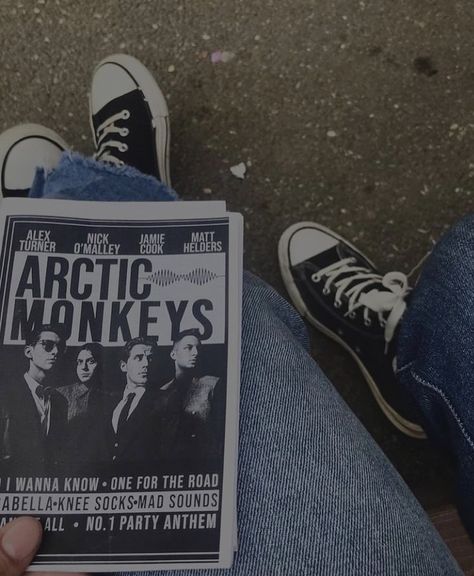 Arctic Monkeys Playlist Cover, Artic Monkeys Asthetics, Arctic Monkeys Girl Aesthetic, Am Aesthetic Arctic Monkeys, Artic Monkeys Aesthetic, Black Aesthetic Arctic Monkeys, Artic Monkey Aethstetic, Aesthetic Arctic Monkeys, Whatever People Say I Am Arctic Monkeys Aesthetic