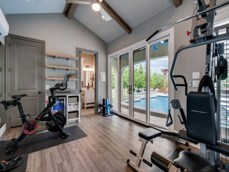 Indoor Outdoor Home Gym, Zen Pool, Exercise Rooms, She Shed Interior, Gym Shed, Indoor Pool House, Pool House Decor, Yard Remodel, House Gym