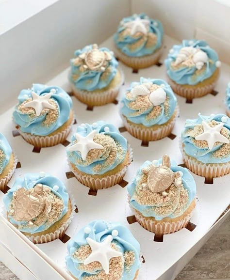 Beach Theme Wedding Cakes And Cupcakes, Beach Theme Cupcakes Wedding, Beach Wedding Cake And Cupcakes, Beachy Cupcake Ideas, Aesthetic Beach Themed Party, Ocean Theme Wedding Cake, Beach Inspired Birthday Party, Cupcake Ocean Theme, Beach Bridal Shower Cake