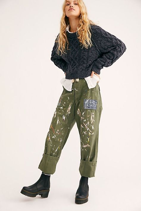 Artists Outfit Style, Clothes For Artists, Artistic Clothes, Artist Fits, Artist Fashion Outfits, Artistic Style Clothing, Womans Painter Pants, Utility Style Full-length Wide Leg Streetwear Pants, Artist Style Outfit