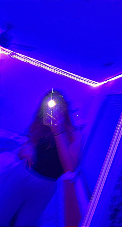 Purple Led Lights Selfie, Purple Led Lights, Light Girls, Purple Mirror, Blue Led Lights, Mirror Photo, Miraculous Ladybug Movie, Mirror Pic, Led Mirror