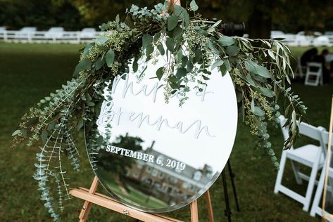 Round Mirror Welcome Sign Wedding, Pretty Mirrors, Greeting Board, Mirror Wedding Signs, Wedding Mirror, Sage Green Wedding, Mirror Sign, Calligraphy Wedding, Ceiling Installation