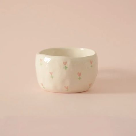 Pinch Pot Painting Ideas, Flower Pinch Pot, Clay Pinch Pot Ideas Pottery, Coquette Ceramics, Cute Pinch Pot Ideas, Coquette Pottery, Pinch Pot Ideas Ceramics, Pinch Pot Ideas, Clay Pinch Pots