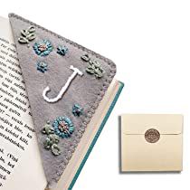 Check this out! Hand Embroidered Corner Bookmark, Embroidered Corner Bookmark, Winter Paper, Book Marker, Christian Art Gifts, Corner Bookmark, Bookmarks For Books, Corner Bookmarks, Personalized Bookmarks