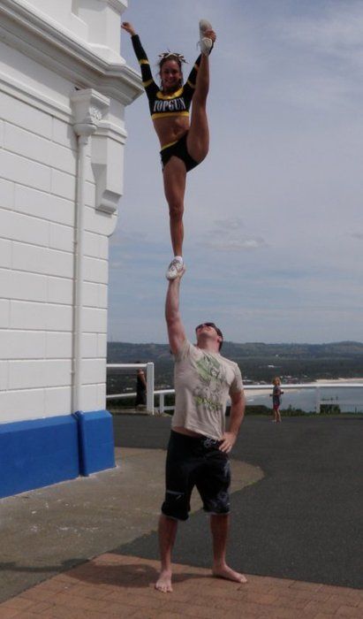 Purtay #cheer #cheerleading #coed #stunt #sport Coed Cheer Stunts, Cheer Crafts, Flexibility Goals, Cheer Moves, Cheerleading Stunts, Male Cheerleaders, Cheer Leading, Cheerleading Photos, Cheerleading Stunt