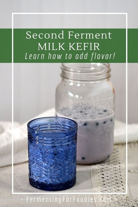 Milk kefir with blueberries. Kefir Flavors, Milk Kefir Recipes, Fermented Dairy, How To Brew Kombucha, Kefir Recipes, Fermented Milk, Immune Boosting Foods, Water Kefir, Milk Kefir