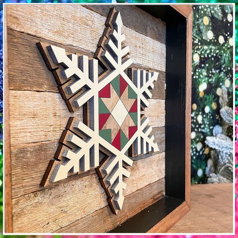 Looking to transform your space with cozy and stylish touches this winter? Check out these 8 winter home decor outdoor ideas! From warm lighting to festive wreaths, we've got you covered. Create a welcoming and inviting atmosphere with these stunning decor tips. Get inspired and make your outdoor space a winter wonderland! Snowflake Barn Quilt, Barn Quilt Patterns Diy, Barn Quilts Designs, Christmas Barn Quilts, Barn Quilts Patterns, Quilt Snowflake, Wood Quilt Wall Art, Wood Barn Quilt, Wooden Quilt