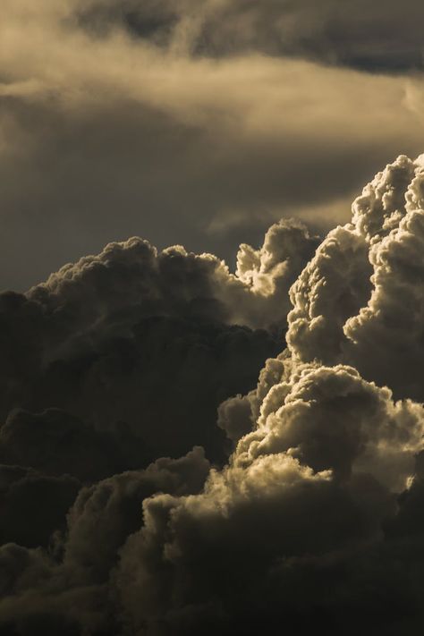 Grey Wallpaper 4k, Dark Academia Aesthetic Wallpaper, Dark Academia Wallpaper, Books Lover, Cloud Illustration, Sky Images, Cloud Photos, Between Two Worlds, Dark Clouds