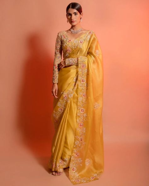 Saree With Belt, Purple Saree, Organza Silk Saree, Yellow Saree, Wedding Saree Indian, Satin Saree, Organza Saree, Work Sarees, Saree Dress