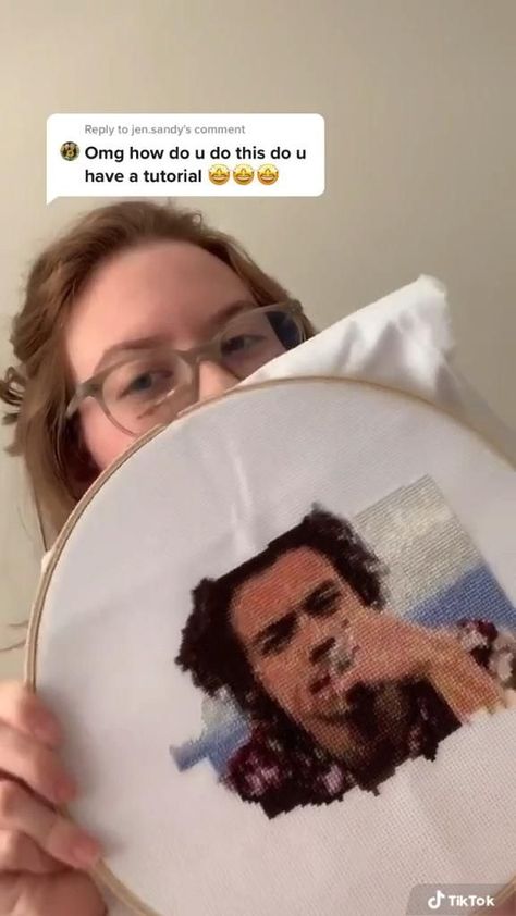 Cross Stitch Classic Art, Embroidery Cute Simple, Big Embroidery Projects, Cross Stitch Aesthetic Pattern, Cross Stitch Hacks, Cross Stitch Patterns Aesthetic, Embroidered Graphic Tee, How To Cross Stitch, Harry Styles Cross Stitch