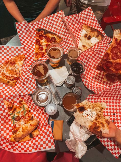 Late night pizza & beer with friends after a celebration 90s Pizza Aesthetic, Retro Pizza Aesthetic, Aesthetic Pizza Night, Small Town Pizza Shop, Pizza Pop Up Shop, Pizza Boxes Aesthetic, Fall Pizza Party, Garden Pizza Party, Pizza Parlor Party