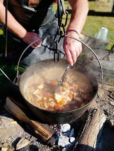 Viking Soup Recipe, Viking Recipes Breakfast, Viking Feast Food, Viking Dishes, Viking Recipes, Skyrim Food, Viking Camp, Viking Food, Nordic Recipe