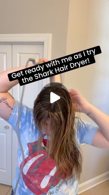 The Shark HD112BRN Hair Blow Dryer HyperAIR Ionic Hair Dryer is the most amazing dryer for thick and long hair. No damage, all in one and comes with different attachements. Shark Hair Dryer Tutorial, Shark Blow Dryer, Shark Dryer, Shark Flex Style Hair Tutorial, Shark Hair Dryer, Blow Dry Tutorial, Best Blow Dryer, Shark Fashion, Thick And Long Hair