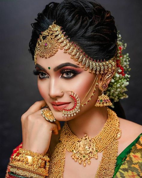 Beauty Parlour Makeup, Indian Beauty Parlour, Engagement Couple Dress, Ayeza Khan Wedding, Bridal Head Jewelry, Bridal Makeup For Blondes, Indian Makeup Looks, Beauty Salon Posters, Bridal Nose Ring