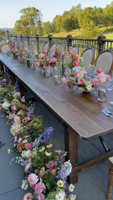 Bridal Luncheon Floral Centerpieces, Table Landscape Ideas, Spring Inspired Wedding Decor, Semi Circle Wedding Ceremony Flowers, Wildflower Bridal Party Theme, Low Wildflower Centerpiece, Light Floral Wedding, Garden Wedding Table Decorations, Flowers For Party Tables