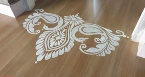 Annaprashan Decorations, Rangoli Designs Corner, Star Wars Art Drawings, Wall Paint Patterns, Rangoli Designs Photos, Alpona Design, Pencil Drawings Of Girls, Rangoli Side Designs, Rangoli Designs Latest