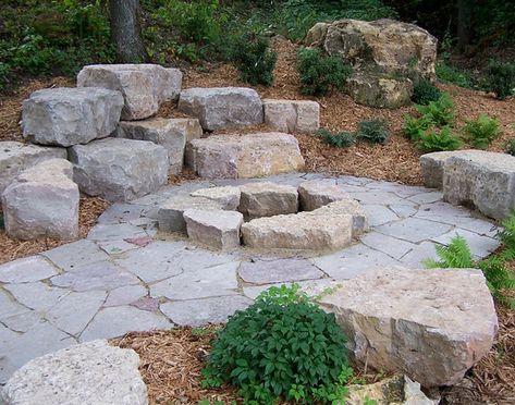 Patio and Boulder Firepit | Backyard fire pit and fireplace … | Flickr Cheap Fire Pit, Outside Fire Pits, Rustic Fire Pits, Outdoor Fire Pit Designs, Fire Pit Landscaping, Cool Fire Pits, Backyard Seating, Stone Fire Pit, Fire Pit Seating