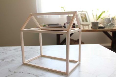 Diy Mini Greenhouse Cheap, Mini Greenhouse Indoor, Serre Diy, Glass Green House, Diy Mini Greenhouse, Miniature Greenhouse, Mini Serre, Creative Development, Venus Flytrap