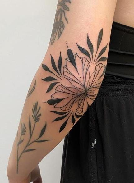 Negative Space Elbow Tattoo, Symmetrical Shoulder Tattoos For Women, Floral Half Sleeve Tattoo Upper Arm, Shoulder Tattoo Traditional, Ornamental Sleeve Tattoo, Arm Ditch Tattoo, Oaxaca Tattoo, Abstract Floral Tattoo, Inside Elbow Tattoo