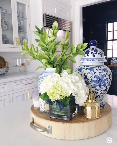 Weekend Wrap Up White Kitchen With Glass Cabinets, Blue And White Vases, Glass Kitchen Cabinets, Styl Hampton, Vibeke Design, Best White Paint, Kitchen Island Decor, Blue White Decor, Island Decor