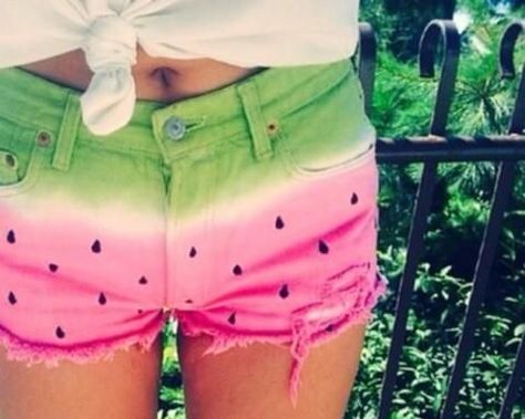 These are so cute! Watermelon Shorts, Watermelon Pattern, Watermelon Print, Ropa Diy, Cute Shorts, Mode Style, Look Cool, Cute Fashion, Teen Fashion