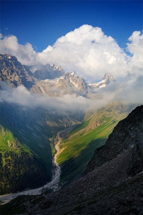 Bulgarian Mountains, Caucus Mountains, Russia Nature, Russia Forest, Vintage Adventure, Ural Mountains Russia, Mountains Colorado, Mountains Hiking, Caucasus Mountains