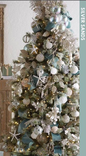 Raz Christmas Trees, Christmas Tree Themes Colors, Beach Christmas Trees, Teal Christmas, Coastal Christmas Tree, Florida Christmas, Coastal Christmas Decor, Blue Christmas Decor, Silver Christmas Decorations