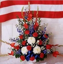 Red, White, and Blue Flowers for Veterans Day - Julias Florist Patriotic Arrangements, Patriotic Flower Arrangements, Red White And Blue Flowers, Patriotic Centerpieces, Patriotic Flowers, Altar Flowers, Church Flower Arrangements, White And Blue Flowers, Memorial Flowers