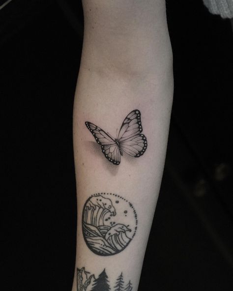 Monarch Butterfly Tattoo Forearm, Realistic Monarch Butterfly Tattoo Black And White, Grey Butterfly Tattoo, Black And Grey Monarch Butterfly Tattoo, Butterfly Realism Tattoo, Micro Realism Butterfly Tattoo, Butterfly Landing Tattoo, Fine Line Monarch Butterfly Tattoo, Black And White Monarch Butterfly Tattoo