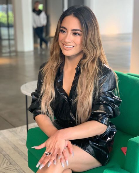 ALLY BROOKE SOURCE Brooke Wallpaper, Jermaine Jackson, Forever My Girl, Disney World Christmas, Ally Brooke, Cheer Girl, Lauren Jauregui, Fifth Harmony, Liam Payne