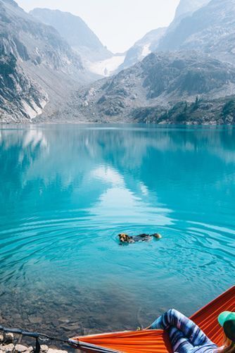 WASHINGTON: JADE LAKE An easy hike from the Pacific Crest Trail will bring you to Jade Lake, known for blue-green water so surreal, not even an Instagram filter could reproduce it. Travel Destinations In The Us, Pacific Crest Trail, Voyage Europe, Destination Voyage, Usa Travel Destinations, Camping Ideas, To Infinity And Beyond, Future Travel, Vacation Places