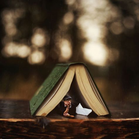 Surreal Photoshopped Self Portraits of Life in a Miniature World Whimsical Photography, Miniature Photography, An Open Book, Digital Art Photography, Surreal Photos, Surrealism Photography, Composition Photography, Photography Challenge, Photoshop Art