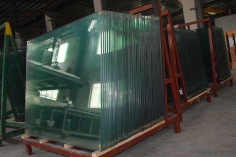 Tempered Glass Projects, Urban Project, Glass And Aluminium, Laminated Glass, Glass Projects, Sewing Lessons, Safety Glass, Glass Panels, Tempered Glass