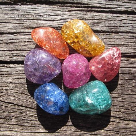 crackle quartz is quartz that has been heated till it cracks then dyed with chemicals Crystal Magick, Crackle Quartz, Pretty Rocks, Stone Rocks, Hand Made Jewelry, Grunge Aesthetic, Healing Crystals, Incense, Chemicals