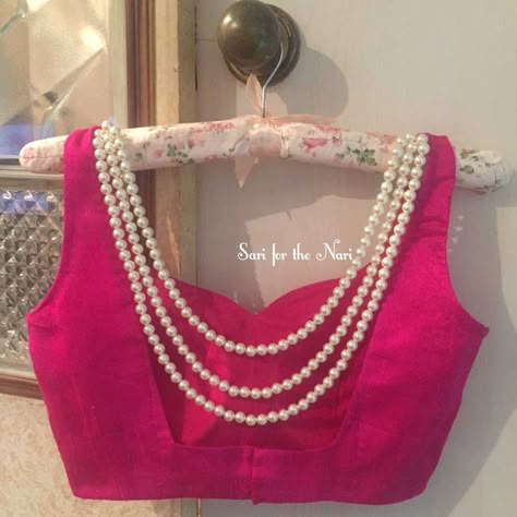 Blouse Designs With Pearls, Pearl Saree Blouse Design, Blouse Design Trending, White Pearl Blouse Designs, Pearls Blouse Designs, Western Saree Blouse Designs, Western Blouse Designs For Saree, Blouse Neck Designs Front Side, Pearl Design Blouse