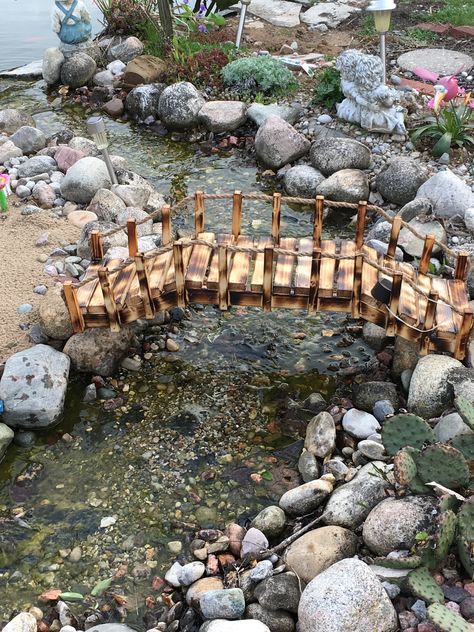 Everyone’s fairy tale garden should include a troll bridge. Life Size Fairy Garden, Fairy Garden Castle, Fae Garden, Fairy Tale Garden, Bridge Ideas, Boulder Garden, Fairy Bridge, Fantasy Inspo, Fairy Garden Flowers