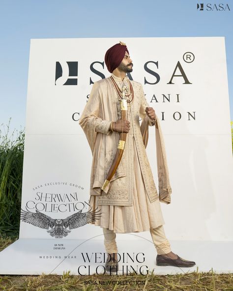 A very astonishing and decent look sherwani with matching Palla by SASA Maharashtrian Wedding, Sherwani For Men Wedding, Groom Dress Men, Indian Groom Wear, Groom Photoshoot, Sherwani For Men, Indian Men, Punjabi Outfits, Mens Kurta Designs