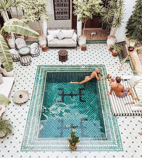 Morocco. Courtyard pool! Moroccan Garden, Piscina Interior, Dream Pools, Pool Design, House Goals, Cool Pools, Pool Designs, Indoor Pool, 인테리어 디자인