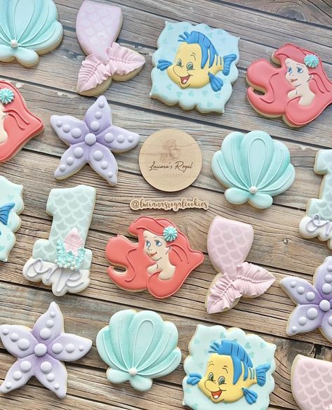 Ariel Cookies Decorated, Ariel Cookies, Little Mermaid Cookies, Mermaid Cookies, Mermaid Birthday Party Decorations, Ariel Birthday, Mermaid Theme Party, Little Mermaid Birthday, First Birthday Themes