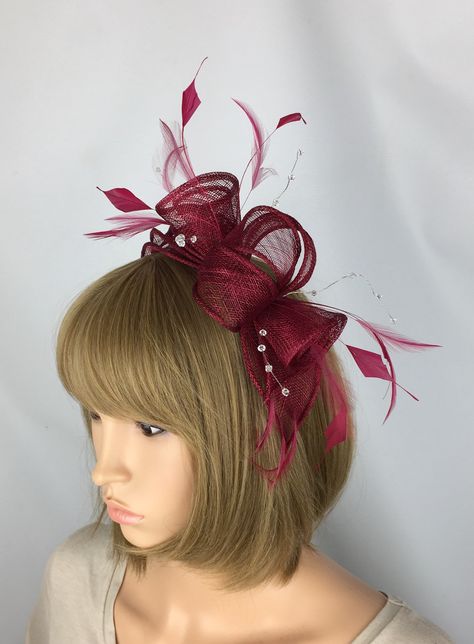 Burgundy Fascinator, Millinery Diy, Royal Blue Fascinator, Yellow Fascinator, Fascinator Hats Diy, Fascinator Hats Wedding, Wedding Burgundy, Burgundy Hat, Ascot Races