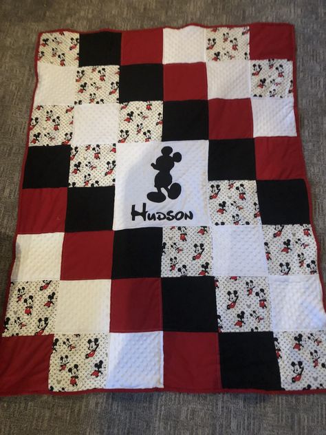 Superhero Quilt, Mickey Mouse Nursery, Mickey Mouse Quilt, Disney Quilt, Baby Minnie Mouse, Toddler Quilt, Baby Mouse, Quilt Square Patterns, Boy Quilts