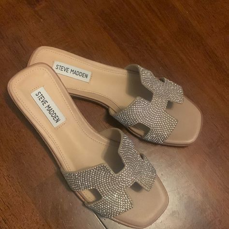 Brand New Never Worn Silver Rhinestone Slides . Beautiful Slides Just 1/2 Size Too Small For Me . Rhinestone Slides, Shoes Steve Madden, Womens Shoe, Steve Madden Sandals, Rhinestone Sandals, Phone Holster, Walker Boots, Silver Rhinestone, Fit N Flare Dress