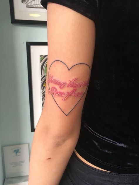 Young Hearts Run Free Tattoo, Neon Lights Tattoo, Pink Ink Tattoos, Neon Light Tattoo, Pink Ink Tattoo, Neon Sign Tattoo, Pink Tattoo Ink, Concept Aesthetic, Neon Tattoo