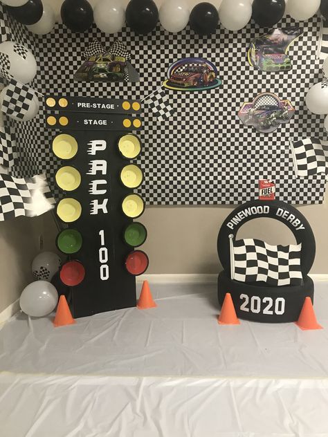 Pinewood Derby Activities, Pinewood Derby Ideas, Pinewood Derby Photo Booth, Pinewood Derby Decorations, Cub Scout Derby Car Ideas, Pinewood Derby Track, Cub Scouts Blue And Gold Banquet Ideas, Pinewood Derby Awards, Blue And Gold Banquet Ideas Cub Scout