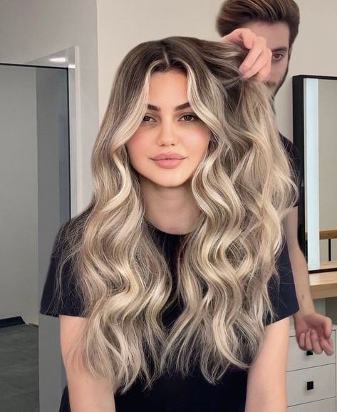 Balayage For Dark Brown Hair With Blonde, Daye Night Dresses, Light Brown And Blonde Hair Ideas, Brown Root Hair Ideas, Brown Eyes Blonde Balayage, Ash Blonde Balayage 2023, Blonde Babylights Face Framing, Balayage Hair Blonde 2023, Ombre Hair Color Medium Length Balayage