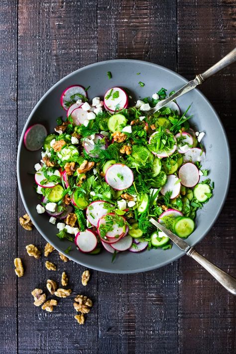 Persian Salad, Fresh Herb Salad, Tasty Salads, Easy Summer Side Dishes, Delicious Salad Dressings, Persian Green, Fresh Summer Salad, Slaw Recipe, Asian Slaw