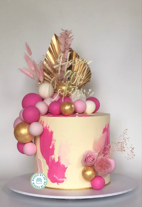 Pink And Gold Cake Decorations, Fushia And Gold Birthday Party, Pink Orange Gold Birthday Cake, Pink Sweet 16 Birthday Cake, Pretty In Pink Birthday Cake, Pink And Gold Cake Birthday, Pink And Gold Cake Birthday For Women, Hot Pink And Gold Cake, Pink And Gold Cake Ideas