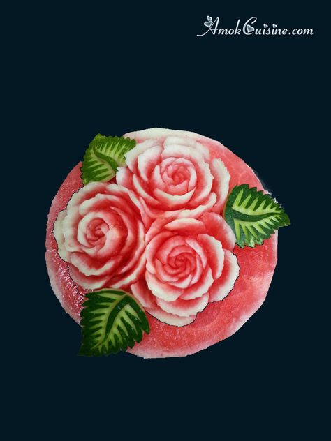 Watermelon Roses on top of a watermelon 2 tier birthday cake - Pam's birthday 2 Tier Birthday Cake, Tier Birthday Cake, Fruit Carvings, Watermelon Flower, Tiered Cakes Birthday, Watermelon Carving, Fruit Carving, Food Garnishes, Cotton Candy