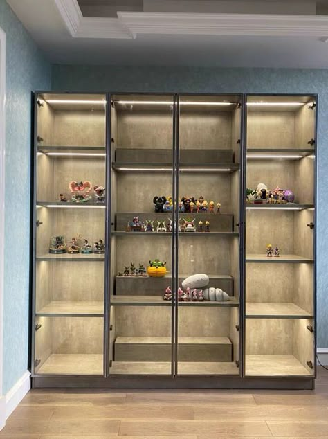 Lego Display Cabinet Ideas, Lego Showcase Display, Toy Display Cabinet, Lego Display Cabinet, Collectors Room Ideas, Toy Collection Room, Lego Room Decor, Diecast Cars Display, Wall Display Case