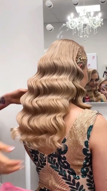 Blonde Hollywood Waves, Girls Hairdos, High Bun Hairstyles, Mermaid Waves, Hollywood Waves, Hair Weaves, Wedding Hairstyle, Hoco Hair, Prom Makeup